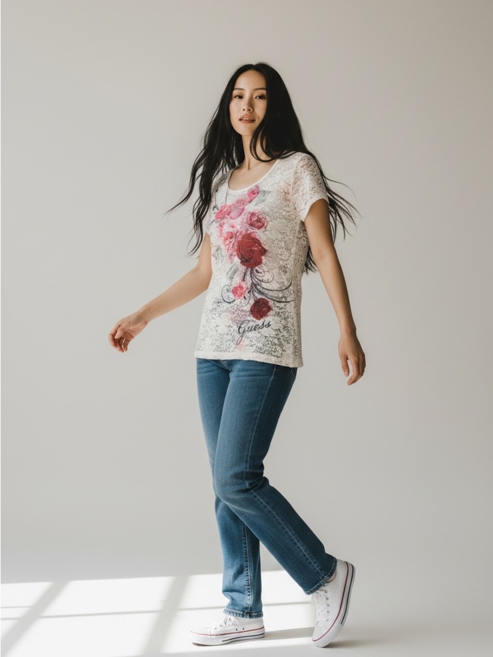 Floral Lace Guess top NWT